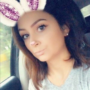 Meet your Posher, Alisa